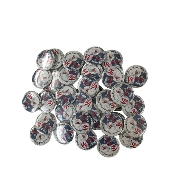 Lot of 40 Welcome Pope Francis 2 1/8" Pinback Button Collectible Love Philly 201 - Picture 1 of 6
